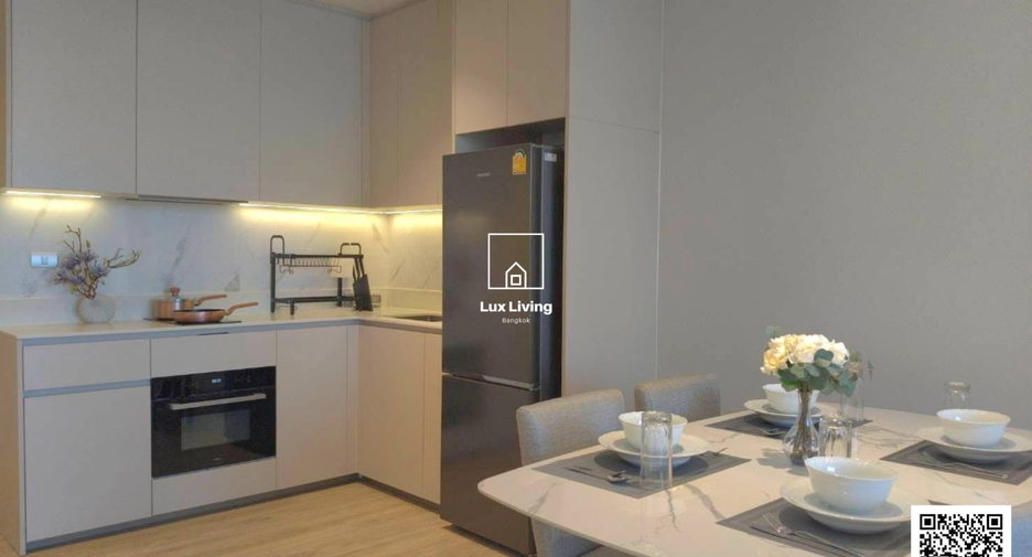 For rent 3 bedrooms condo in Mueang Samut Prakan, Samut Prakan