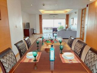 For rent 3 bedrooms condo in Sathon, Bangkok