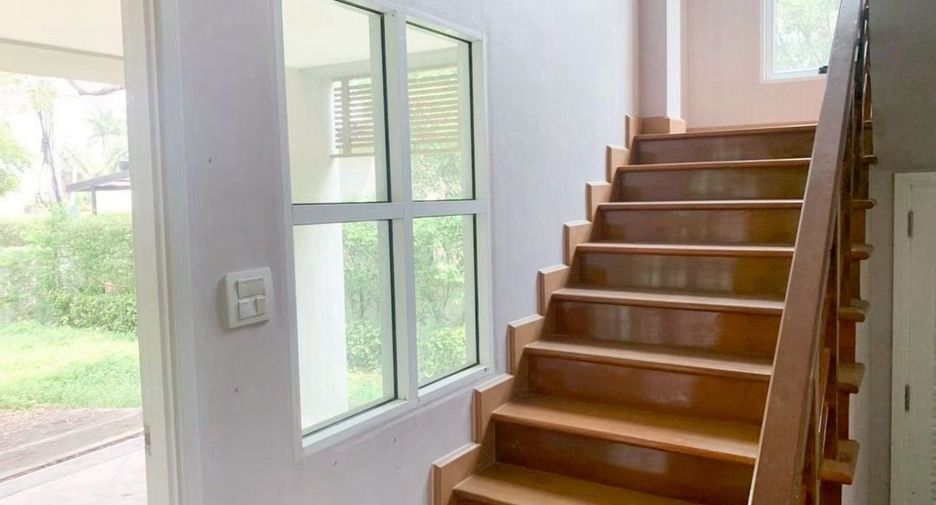 For sale 3 bedrooms house in Prawet, Bangkok