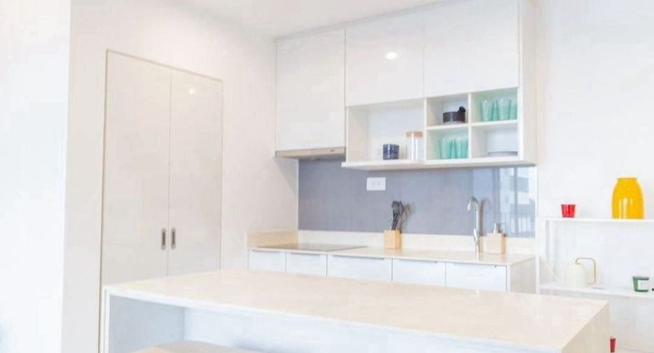 For sale 2 ベッドルーム condo in Bang Na, Bangkok