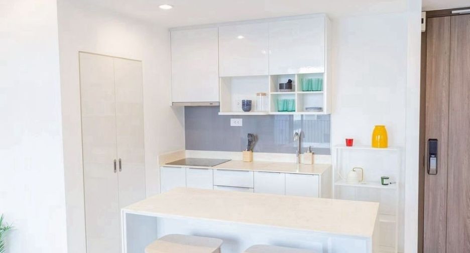 For sale 2 ベッドルーム condo in Bang Na, Bangkok