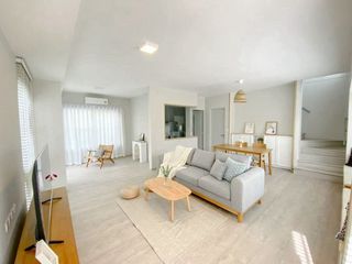 Haus zur Miete und zum Kauf mit 3 Zimmer in Prawet, Bangkok