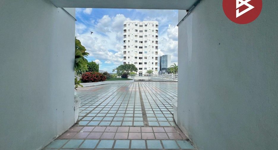 For sale 1 bed condo in Wang Thonglang, Bangkok