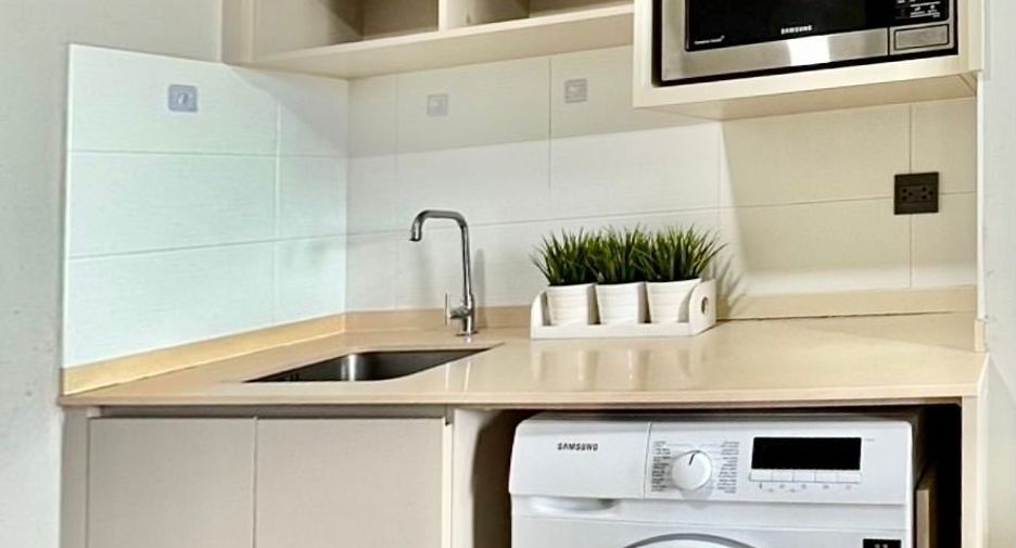 For sale 1 bed condo in Bang Phlat, Bangkok