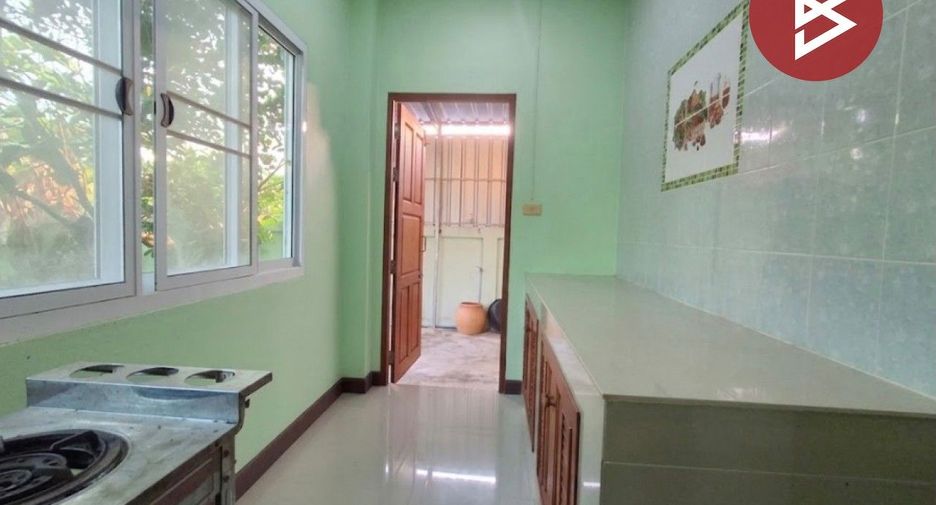 For sale 2 bedrooms house in Mueang Uttaradit, Uttaradit