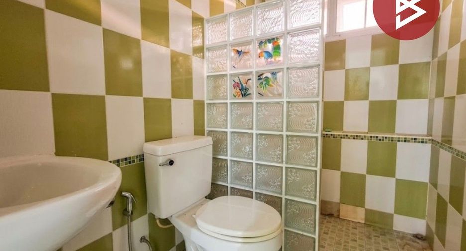 For sale 2 bedrooms house in Mueang Uttaradit, Uttaradit