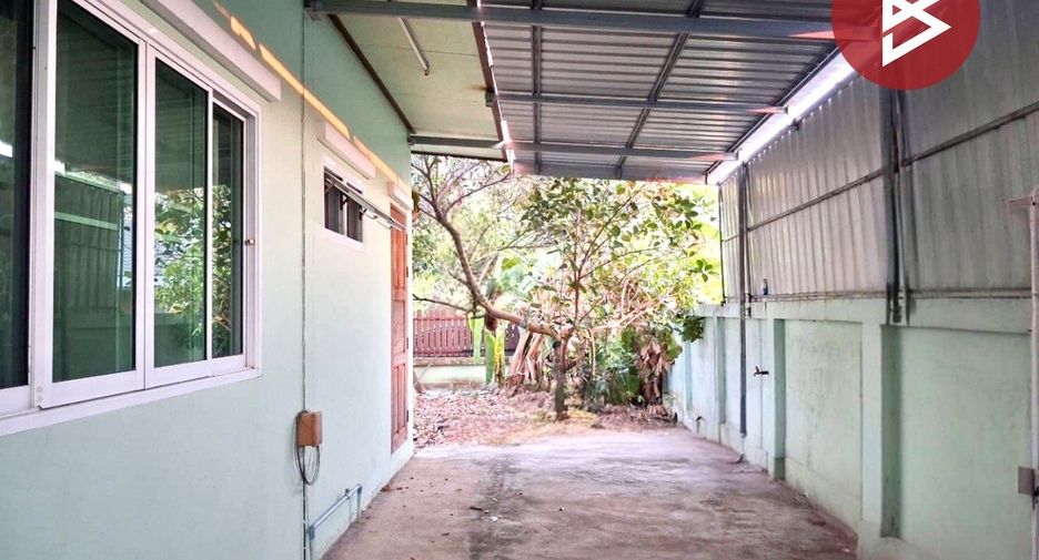 For sale 2 bedrooms house in Mueang Uttaradit, Uttaradit