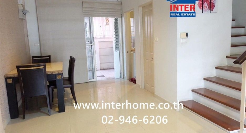 For sale 3 bedrooms townhouse in Lat Phrao, Bangkok