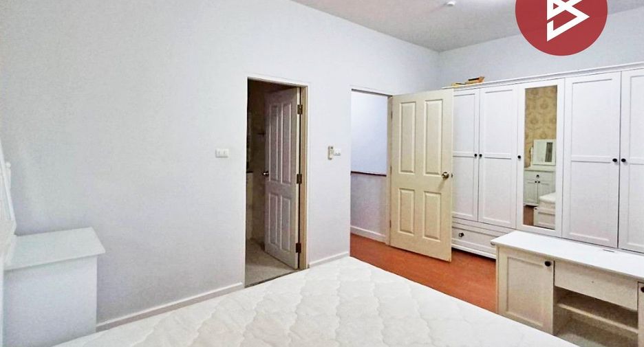 For sale 2 bedrooms townhouse in Bang Sao Thong, Samut Prakan