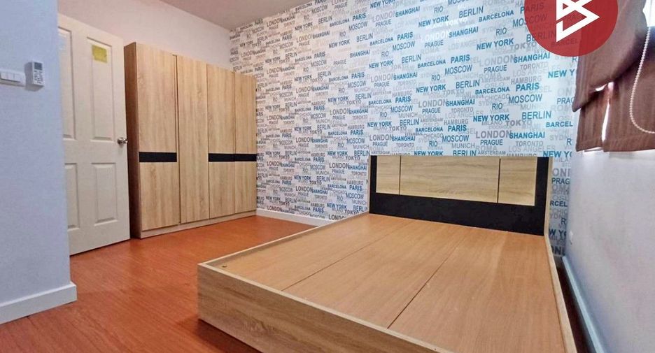 For sale 2 bedrooms townhouse in Bang Sao Thong, Samut Prakan