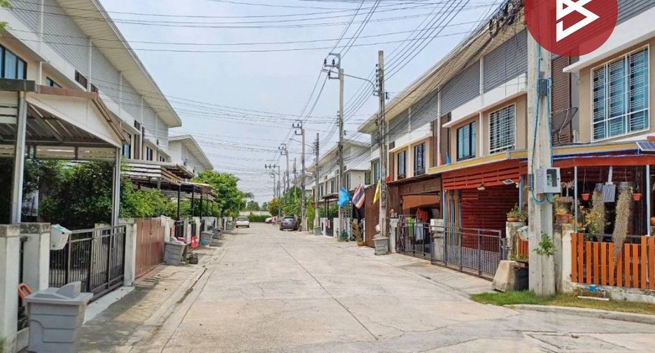 For sale 2 bedrooms townhouse in Bang Sao Thong, Samut Prakan