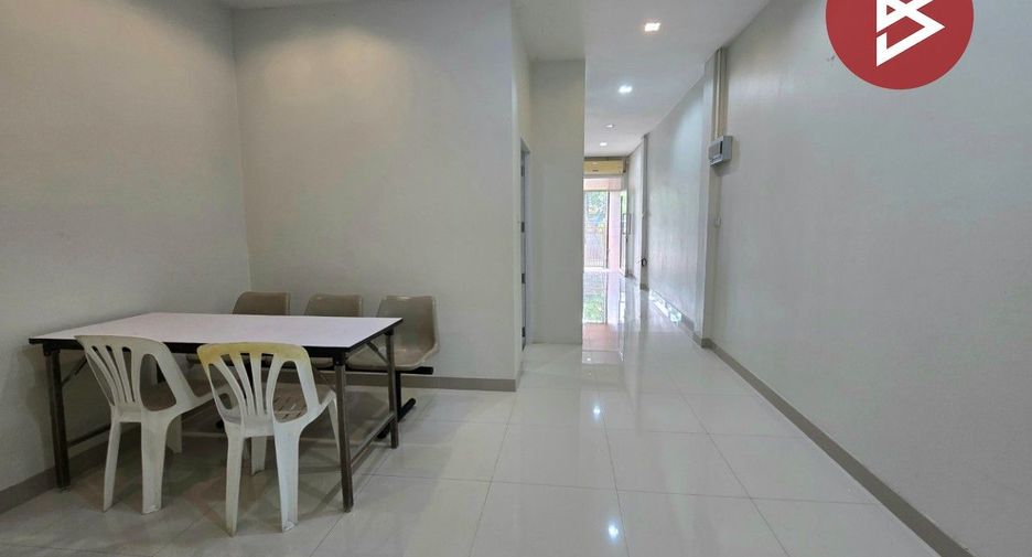 For sale 2 bedrooms townhouse in Khlong Sam Wa, Bangkok