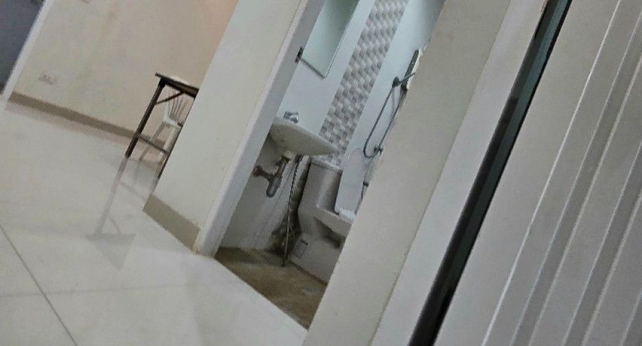 For sale 2 bedrooms townhouse in Khlong Sam Wa, Bangkok
