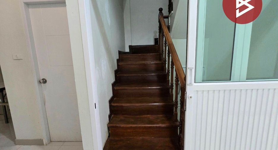 For sale 2 bedrooms townhouse in Khlong Sam Wa, Bangkok