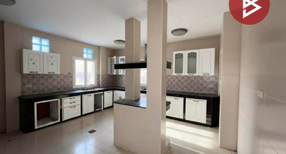 Haus zum Kauf mit 1 Zimmer in Thanyaburi, Pathum Thani