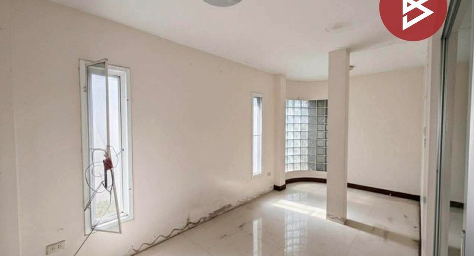 Haus zum Kauf mit 1 Zimmer in Thanyaburi, Pathum Thani