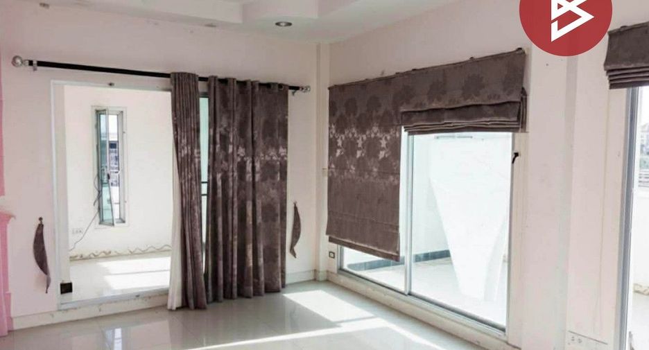 Haus zum Kauf mit 1 Zimmer in Thanyaburi, Pathum Thani