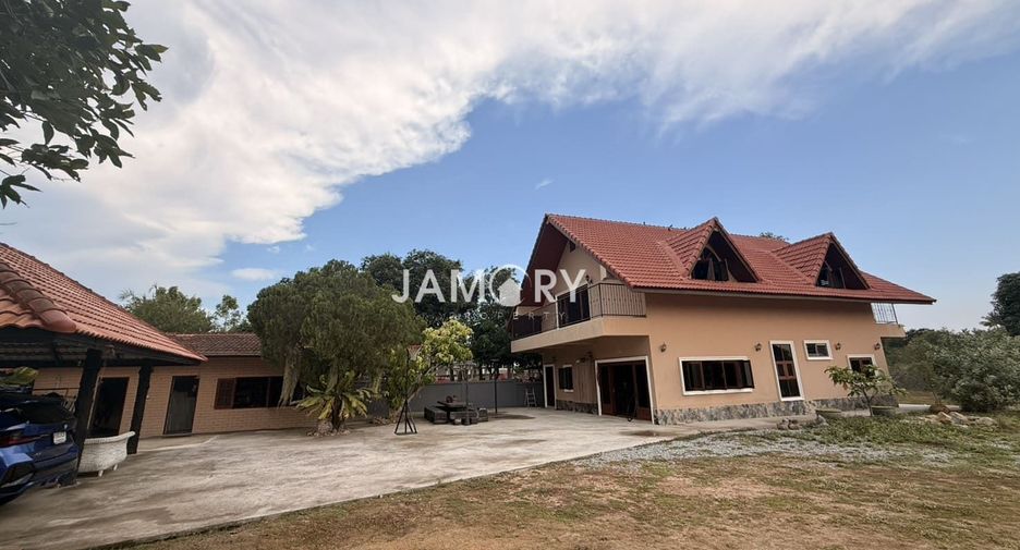 Haus zum Kauf mit 4 Zimmer in East Pattaya, Pattaya