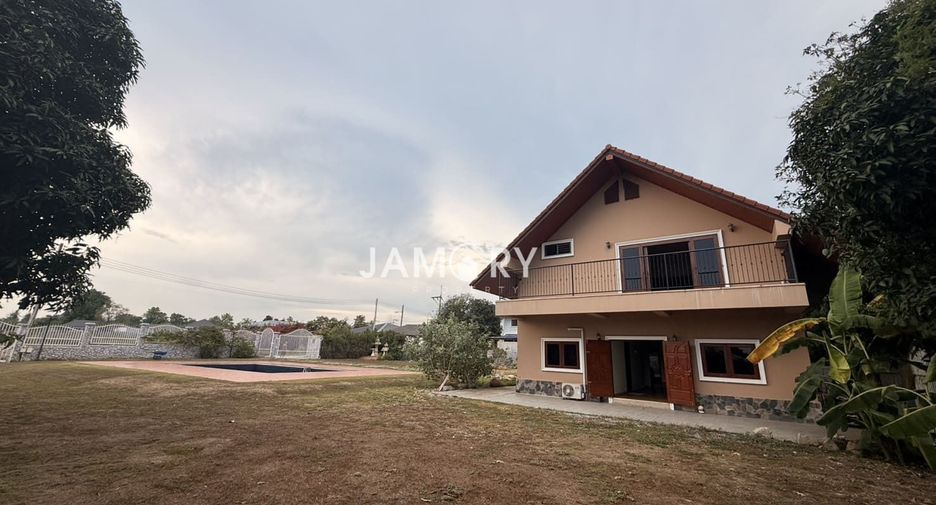 Haus zum Kauf mit 4 Zimmer in East Pattaya, Pattaya