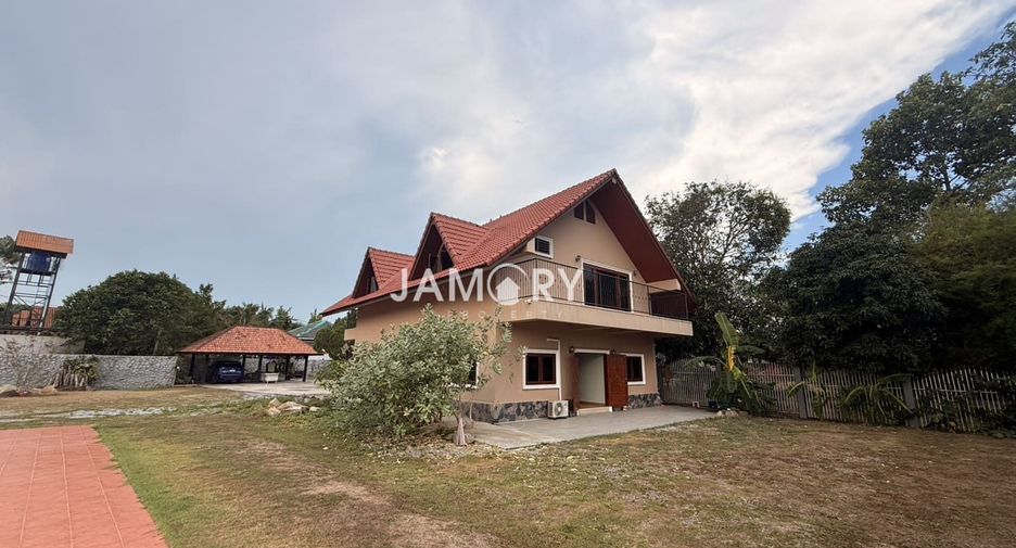 Haus zum Kauf mit 4 Zimmer in East Pattaya, Pattaya