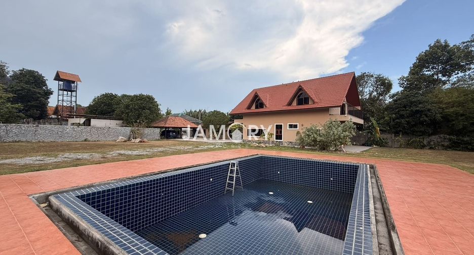 Haus zum Kauf mit 4 Zimmer in East Pattaya, Pattaya