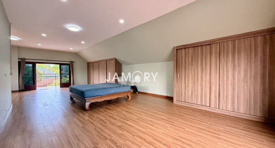 Haus zum Kauf mit 4 Zimmer in East Pattaya, Pattaya