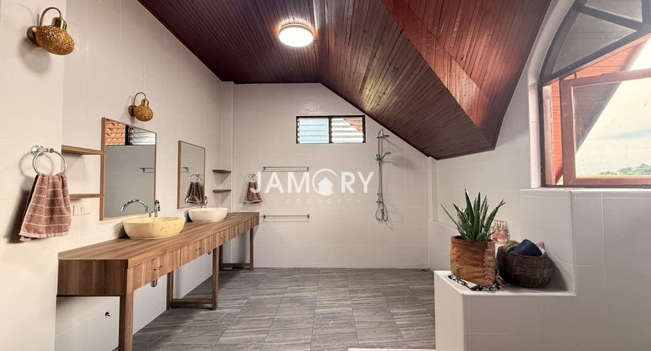 Haus zum Kauf mit 4 Zimmer in East Pattaya, Pattaya