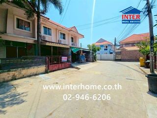 Casa adosada en venta de 3 habitaciones en Phra Samut Chedi, Samut Prakan