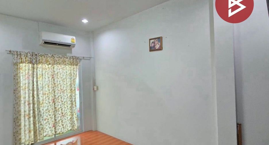 For sale 3 bedrooms townhouse in Mueang Chanthaburi, Chanthaburi
