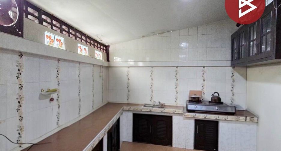 For sale 3 bedrooms townhouse in Mueang Chanthaburi, Chanthaburi