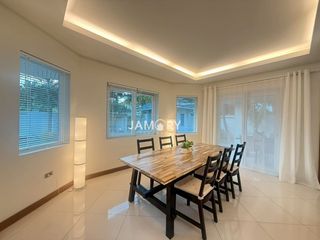 À louer 3 chambres villa à Bang Lamung, Chonburi