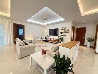 À louer 3 chambres villa à Bang Lamung, Chonburi