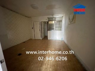 For sale 3 bedrooms townhouse in Huai Khwang, Bangkok