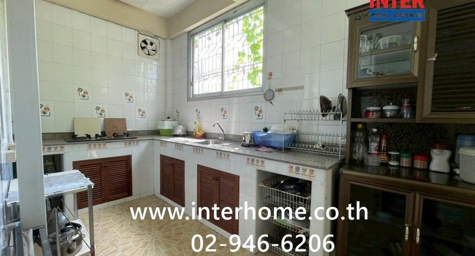 For sale 3 bedrooms house in Sai Mai, Bangkok