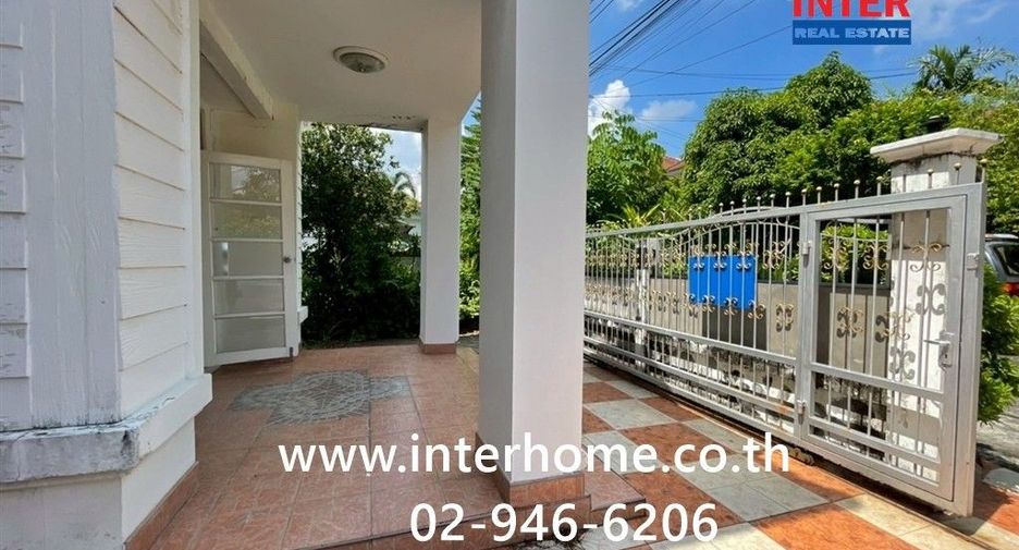 For sale 3 bedrooms house in Sai Mai, Bangkok