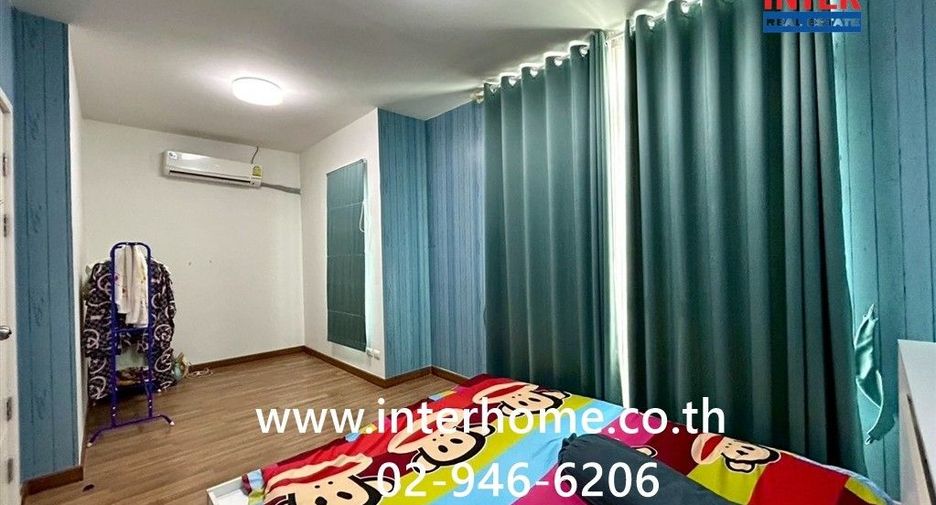 À vendre 3 chambres maison de ville à Bang Sao Thong, Samut Prakan
