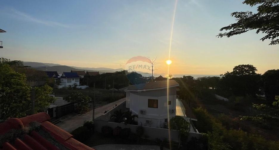 For sale 4 bedrooms villa in Ko Samui, Surat Thani