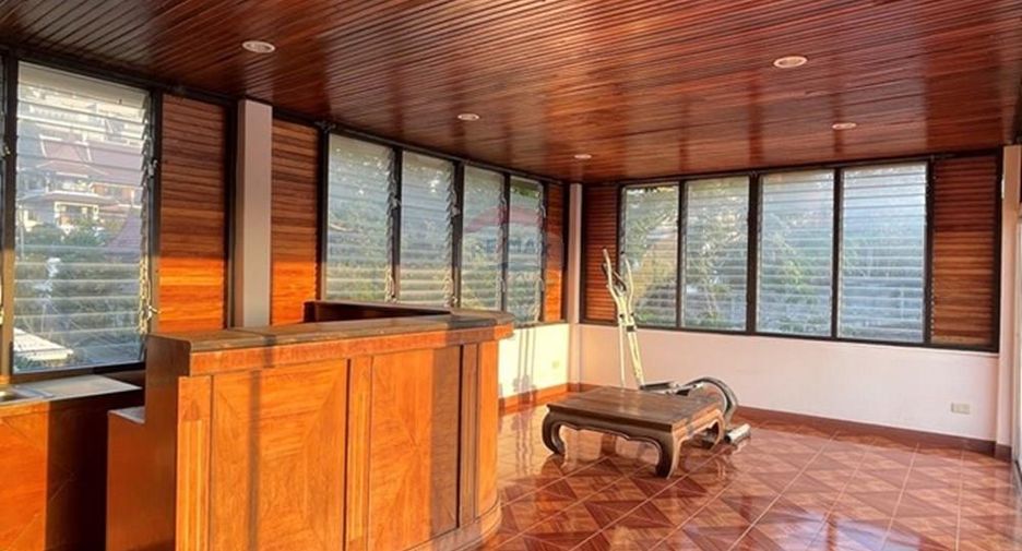 For sale 4 bedrooms villa in Ko Samui, Surat Thani