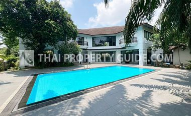 For rent 5 bedrooms house in Suan Luang, Bangkok