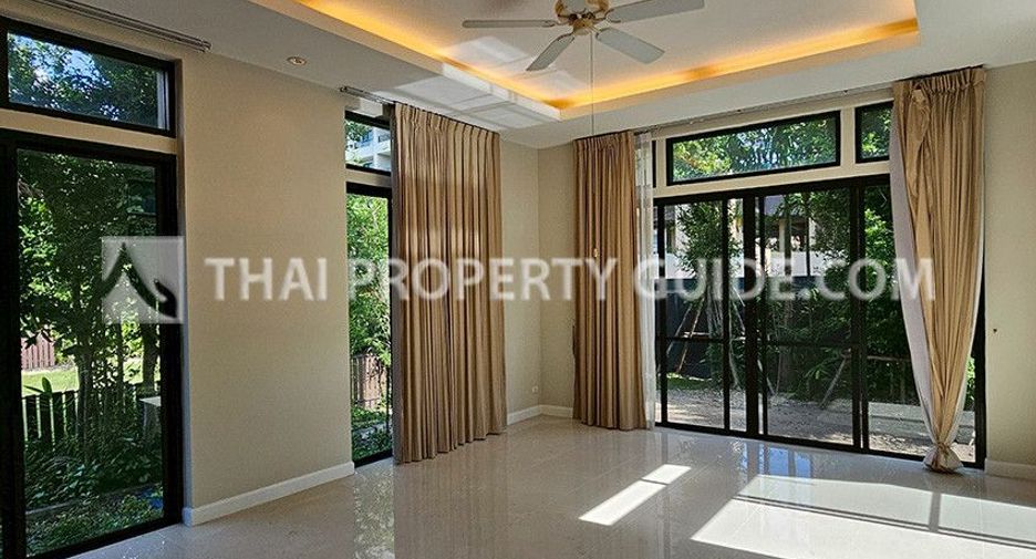 À louer 5 chambres maison à Pak Kret, Nonthaburi
