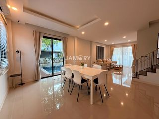 For rent 3 bedrooms villa in Bang Lamung, Chonburi