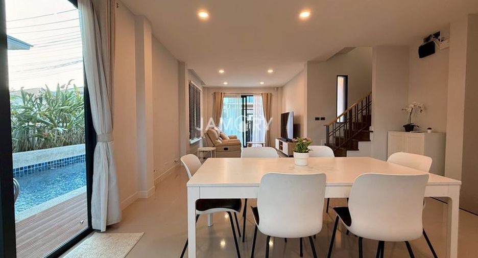 For rent 3 bedrooms villa in East Pattaya, Pattaya