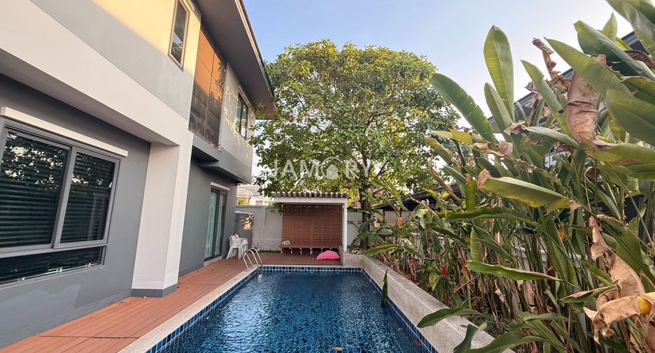 For rent 3 bedrooms villa in East Pattaya, Pattaya