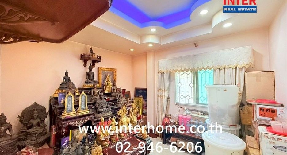 Haus zum Kauf mit 6 Zimmer in Bang Khae, Bangkok