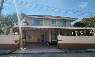 For rent 4 bedrooms house in Saraphi, Chiang Mai