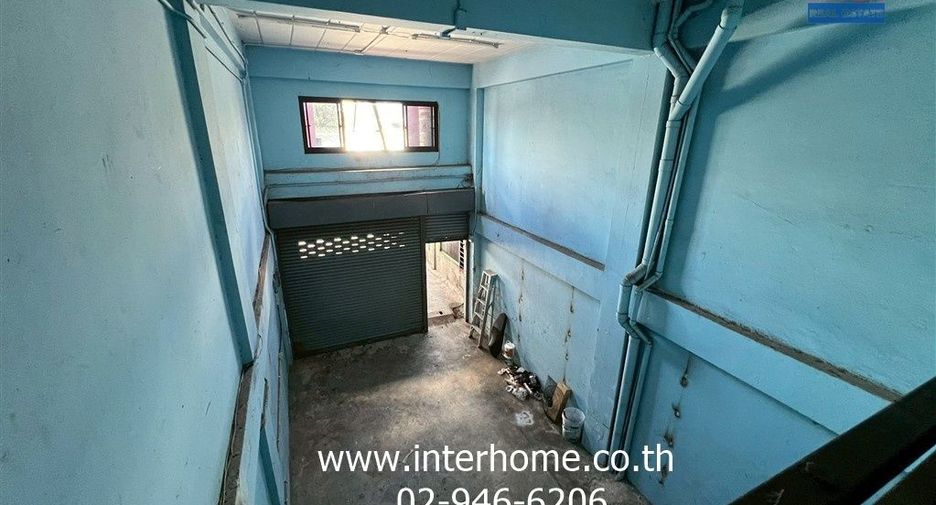For sale 2 bedrooms retail Space in Khlong Sam Wa, Bangkok