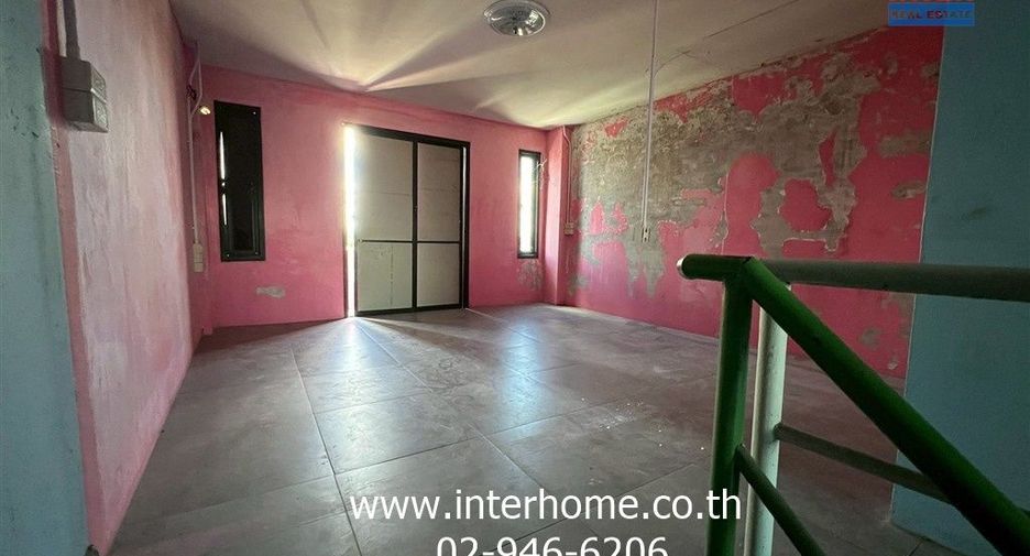 For sale 2 bedrooms retail Space in Khlong Sam Wa, Bangkok