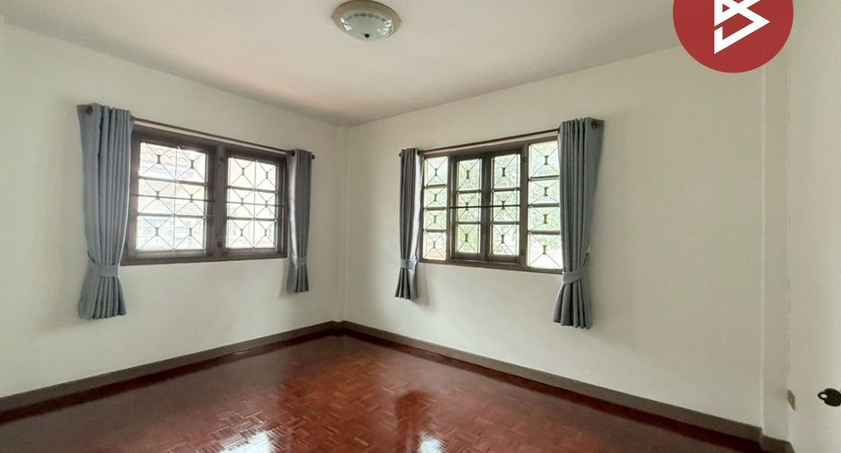 Haus zum Kauf mit 3 Zimmer in Mueang Pathum Thani, Pathum Thani