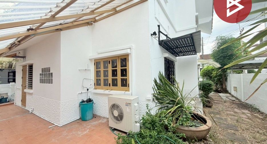 Haus zum Kauf mit 3 Zimmer in Mueang Pathum Thani, Pathum Thani