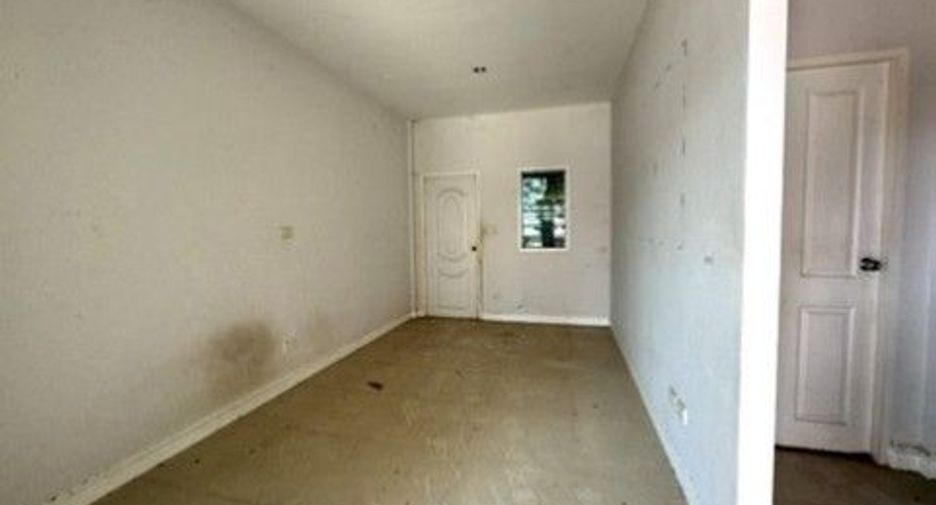 For sale 1 bed townhouse in Prachantakham, Prachin Buri